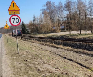 Wypadek na przejeździe kolejowym w Małym Rudniku pod Grudziądzem [ZDJĘCIA]