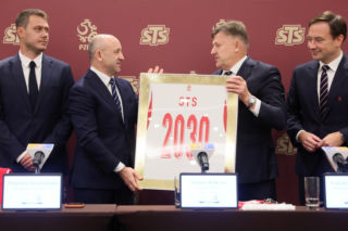 Cezary Kulesza i jego nowa fryzura