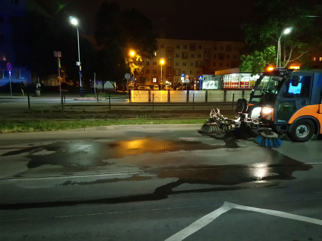 Koszmarny wypadek w Krakowie. Wbiegł wprost pod BMW, zginął na miejscu
