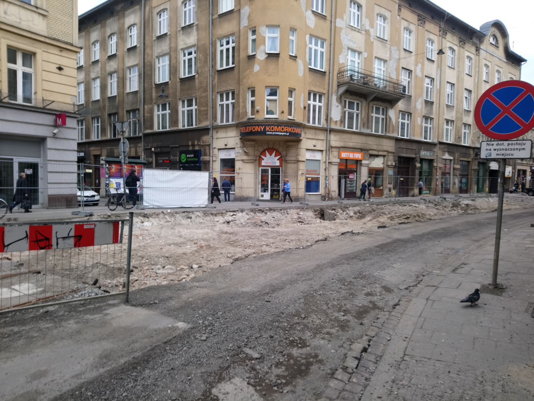 Kraków: Zobacz jak postępują prace przy przebudowie ulicy Krakowskiej