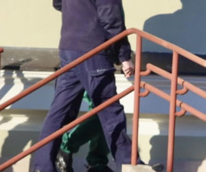 Bartosz G. przywieziony do Prokuratury Okręgowej w Płocku