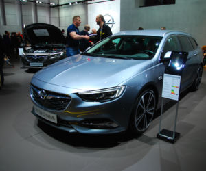 Genewa 2017 - stoisko Opel