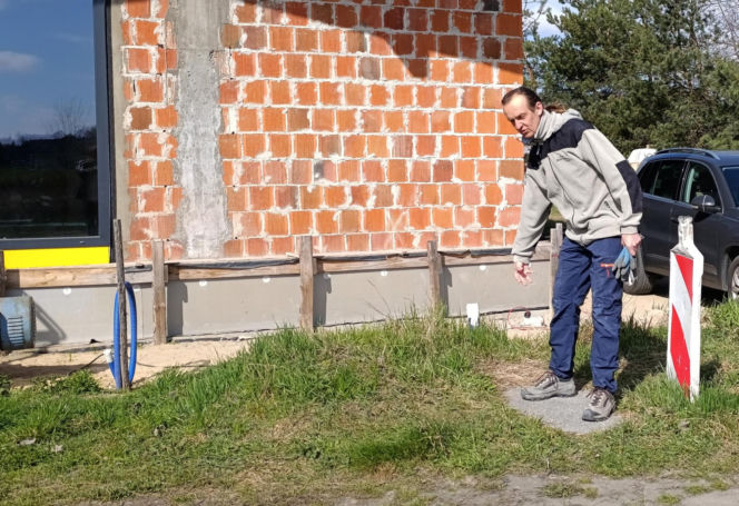 Przez urzędników noszę wodę w wiadrach