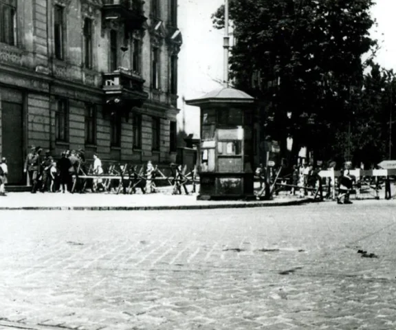 Iść po agenta, a trafić jego szefa. Brawurowa akcja zespołu „Przygody”
