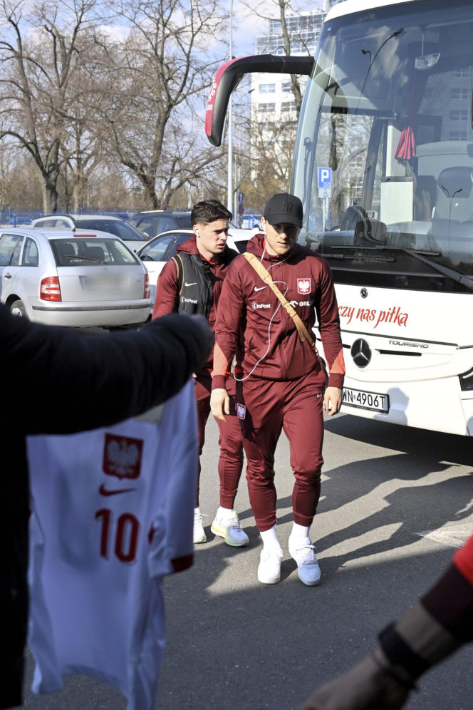 Polscy piłkarze polecieli na finał baraży ze Szwecją