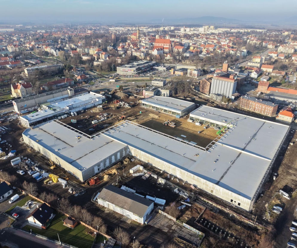 U podnóża Gór Sowich powstaje nowy park handlowy BIG Dzierżoniów
