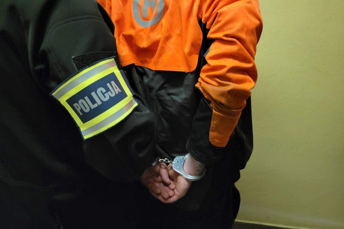 Rzucili się na niego we trzech. Brutalny atak na stacji benzynowej w Kujawsko-Pomorskiem 