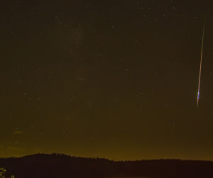 Niezwykłe widowisko na Mazowszu! Jasny punkt rozświetlił nocne niebo