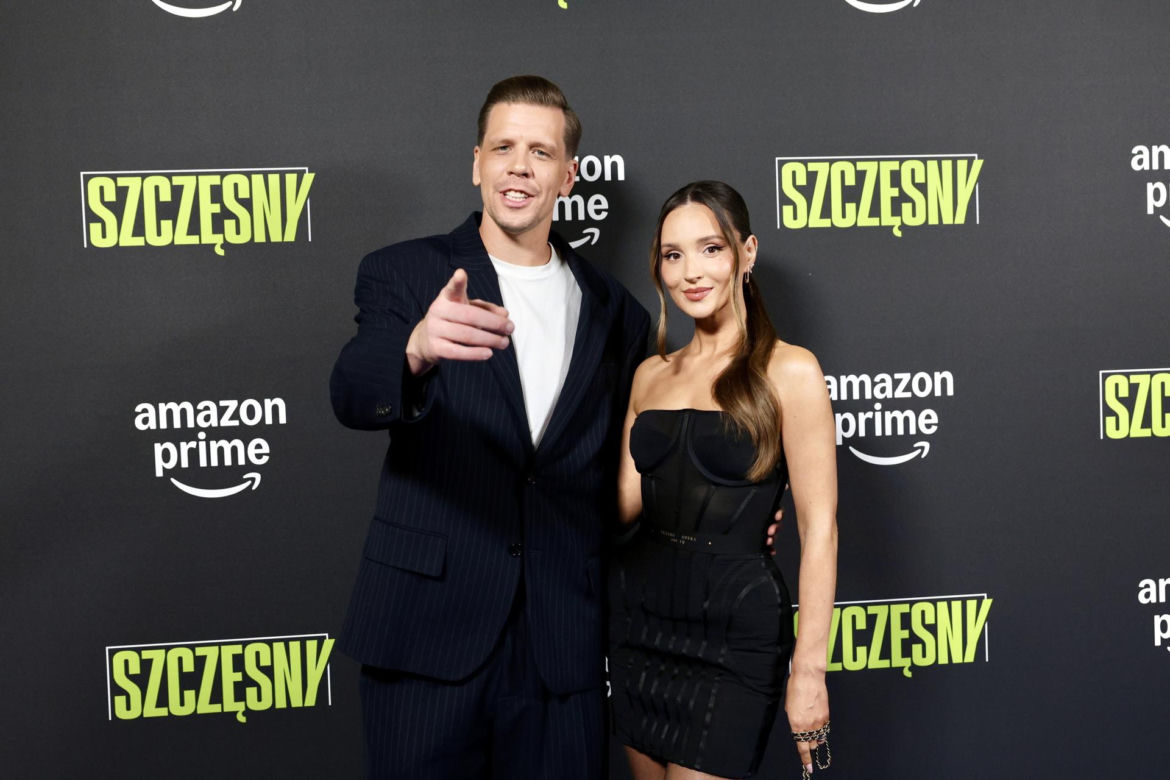 Wojciech Szczęsny ż żoną po premierze