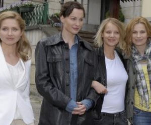 NA KRAWĘDZI. Joanna Kulig, Maja Hirsch, Agnieszka Warchulska, Urszula Grabowska