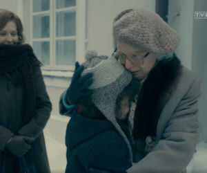 Stulecie Winnych 4, odc. 45: Andzia (Barbara Wypych), Staś (Franciszek Kalinowski), Ania (Urszula Grabowska)