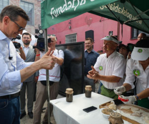 Tak grillował Morawiecki