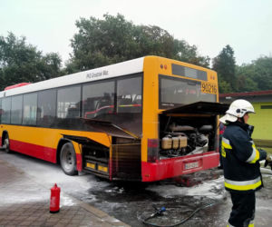 Staroźreby. Pożar autobusu z pasażerami w środku! Co się stało? [ZDJĘCIA]