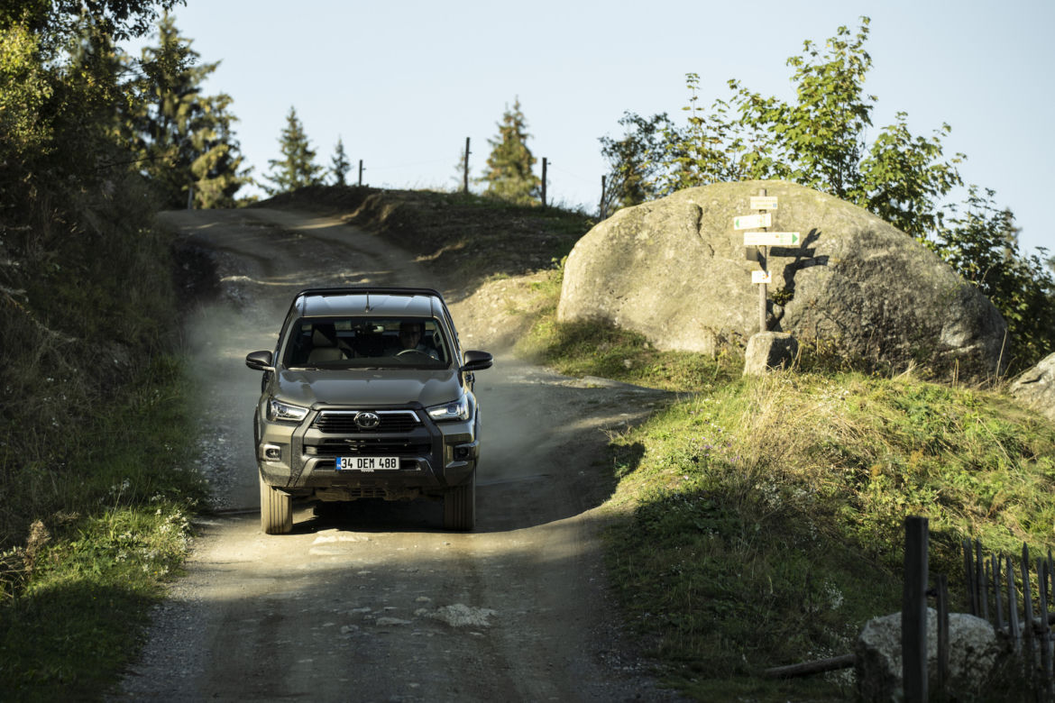 Toyota Hilux 2.8 Invincible