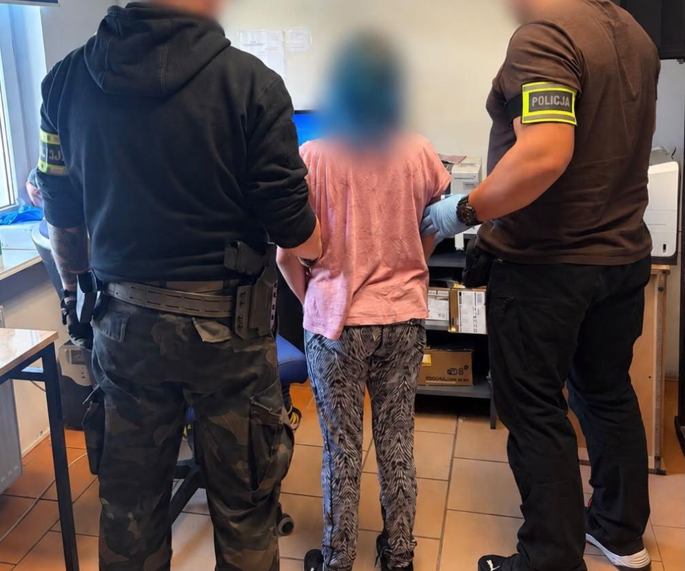 Przerażeni widzowie dzwonili na policję. Patostreamerka zatrzymana po transmisji na żywo.