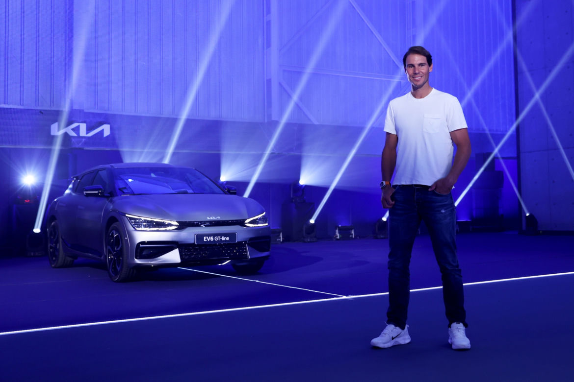 Rafael Nadal i elektryczna Kia EV6