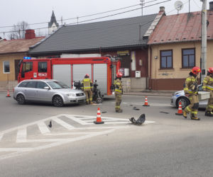 Zderzenie auta osobowego ze skuterem u zbiegu Targowej z Iłżecką