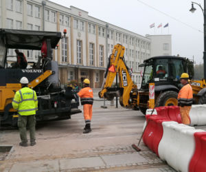 Piątek na placu budowy w centrum Torunia
