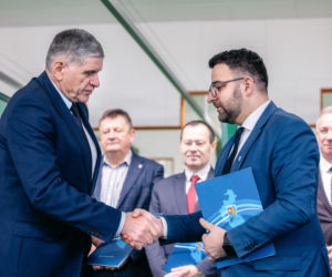 Powiat rzeszowski i łańcucki z porozumieniem o wsparciu w kryzysach. Chodzi o sprzęt, logistykę i ewakuację