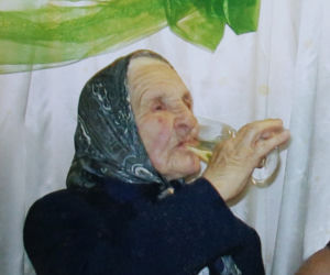 Ścigam się z jabłonką, która dłużej pożyje