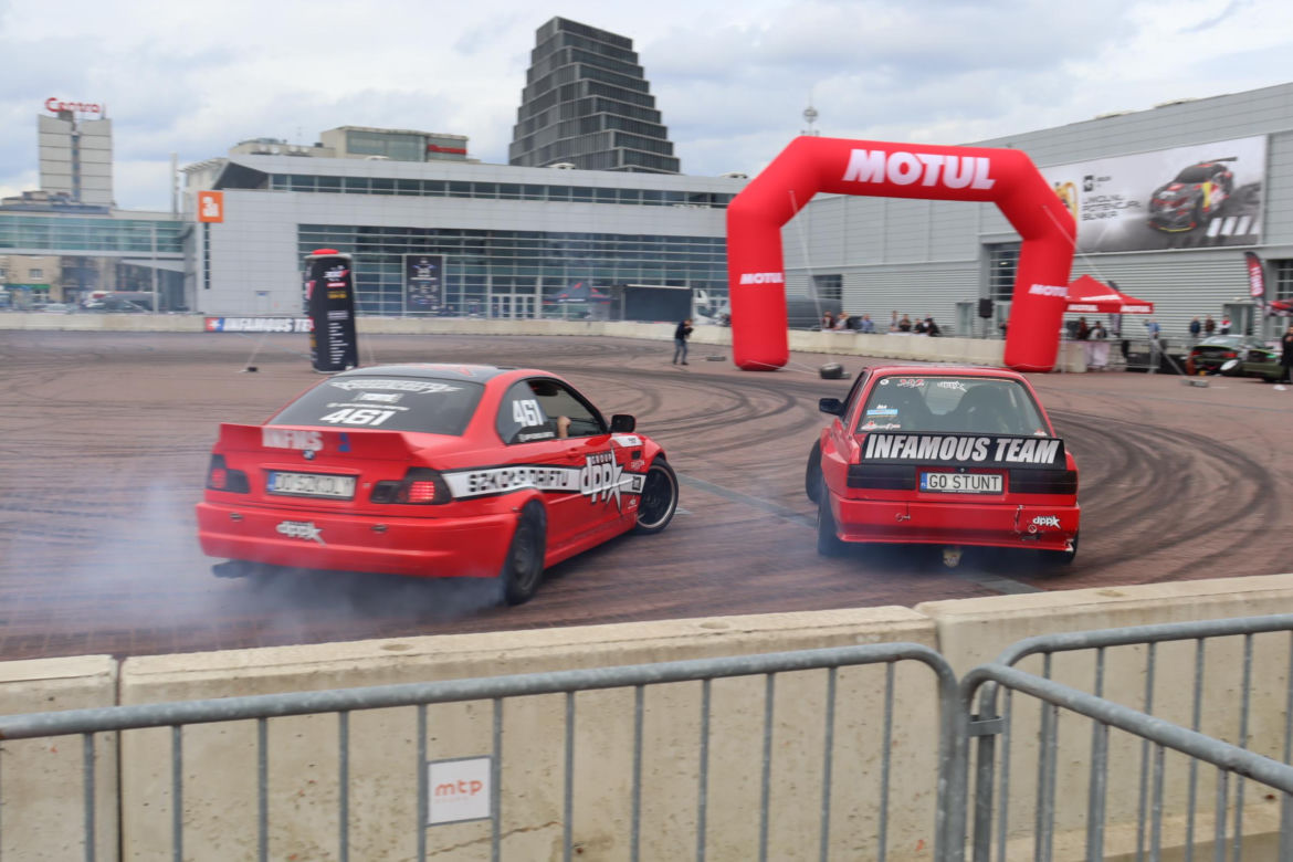 Poznań Motor Show 2024: Tak wyglądają pokazy driftu