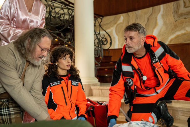 "Na sygnale", odcinek 846: Ratownicy zostają uwięzieni w płonącym magazynie