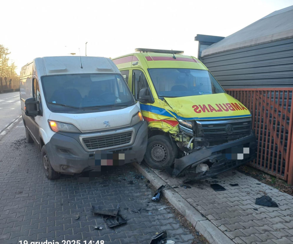 Zderzenie karetki z busem