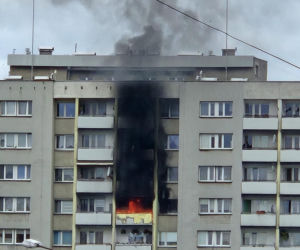 Pożar mieszkania w bloku