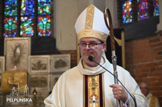 Bp Przemysław Szulc odprawił Eucharystię prymicyjną