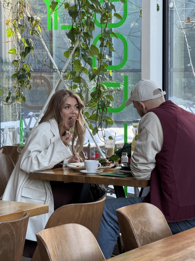 Edyta Folwarska i Maciej Pela w restauracji