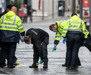 Dwoje zabitych i 80 rannych w Niemczech! Sprawca wjechał w tłum, był znany policji