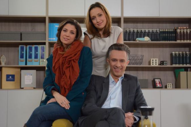 Pierwsza miłość. Artur (Łukasz Płoszajski), Kinga (Aleksandra Zienkiewicz), Tola (Anna Gzyra)