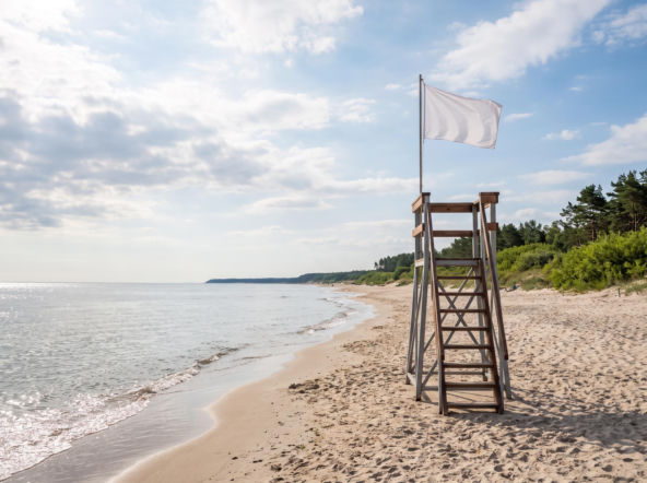 Sinice Chłopy. Czy w Chłopach można się kąpać 04.08? Flaga, warunki pogodowe