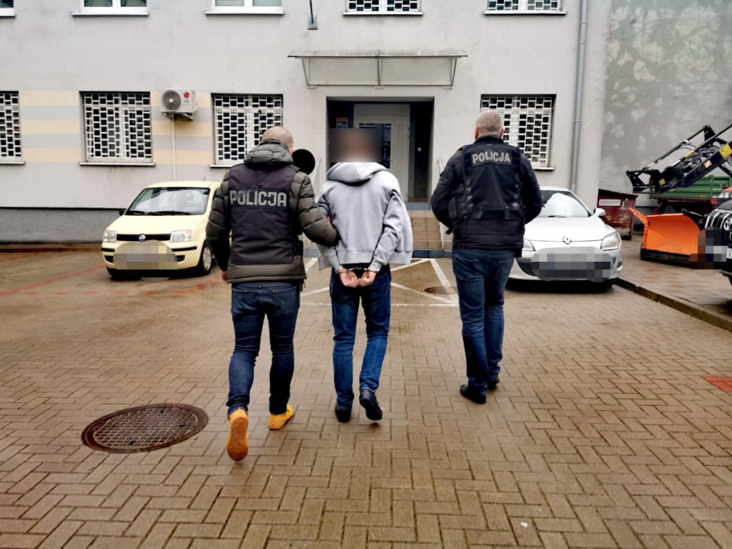 Złodzieje kradli kosmetyki z drogerii na terenie podlaskiego
