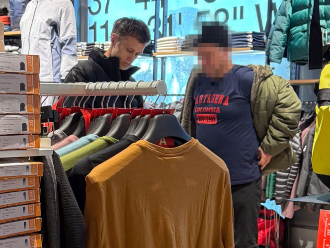 Maciej Zakościelny na zakupach