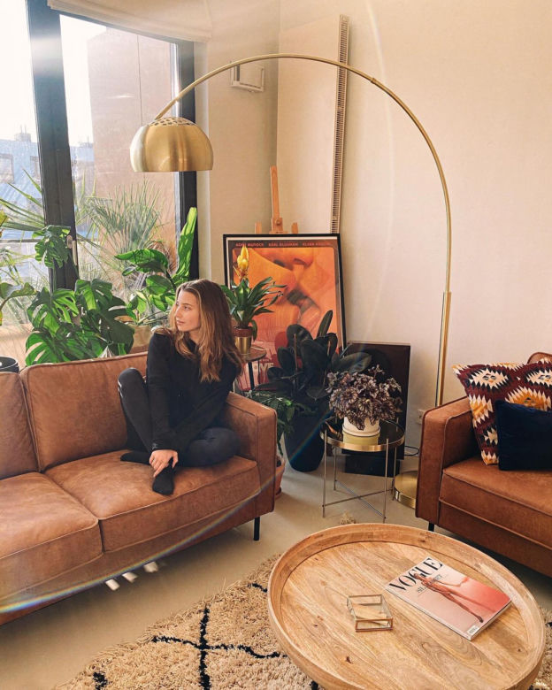 Julia Wieniawa w salonie