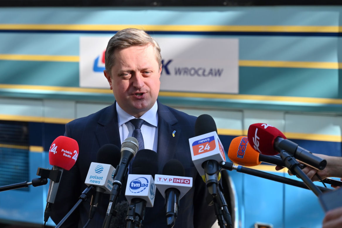 MPK Wrocław przekazało ukraińskim żołnierzom „medyczny” autokar