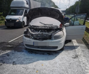 Katowice: Dramat kobiety, której auto stanęło w płomieniach. Znieczulica! 