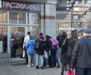Ogromne kolejki po pączki na Śląsku i w Zagłębiu