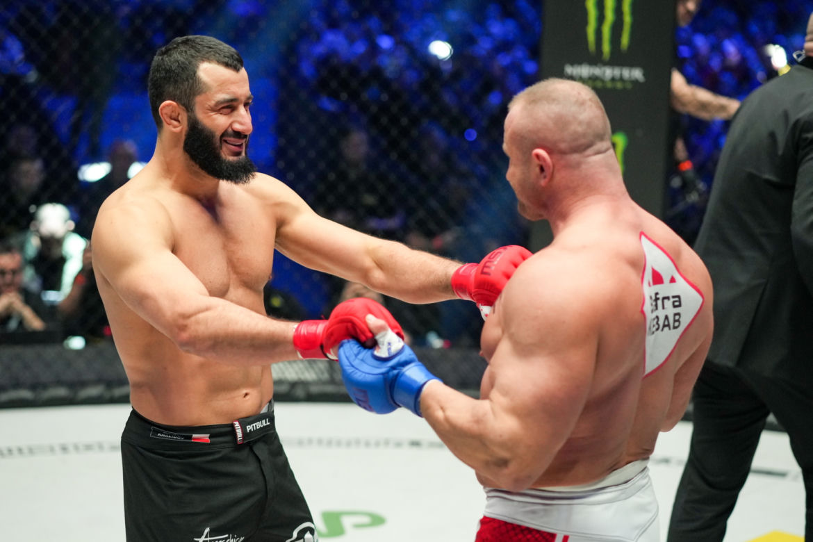 Mamed Khalidov rozbił Mariusza Pudzianowskiego na KSW 77 