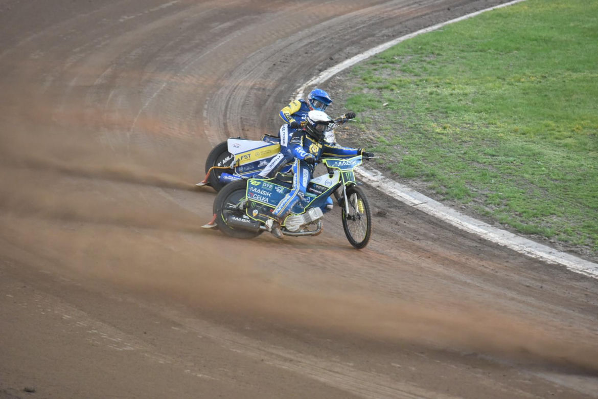 KS Toruń - Bayersystem GKM Grudziądz, zdjęcia kibiców i zawodników z Motoareny