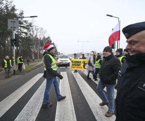 Mają dość korków, chcą buspas. W godzinach szczytu protestowali na pasach