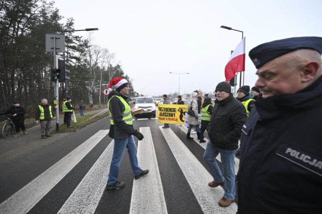Mają dość korków, chcą buspas. W godzinach szczytu protestowali na pasach