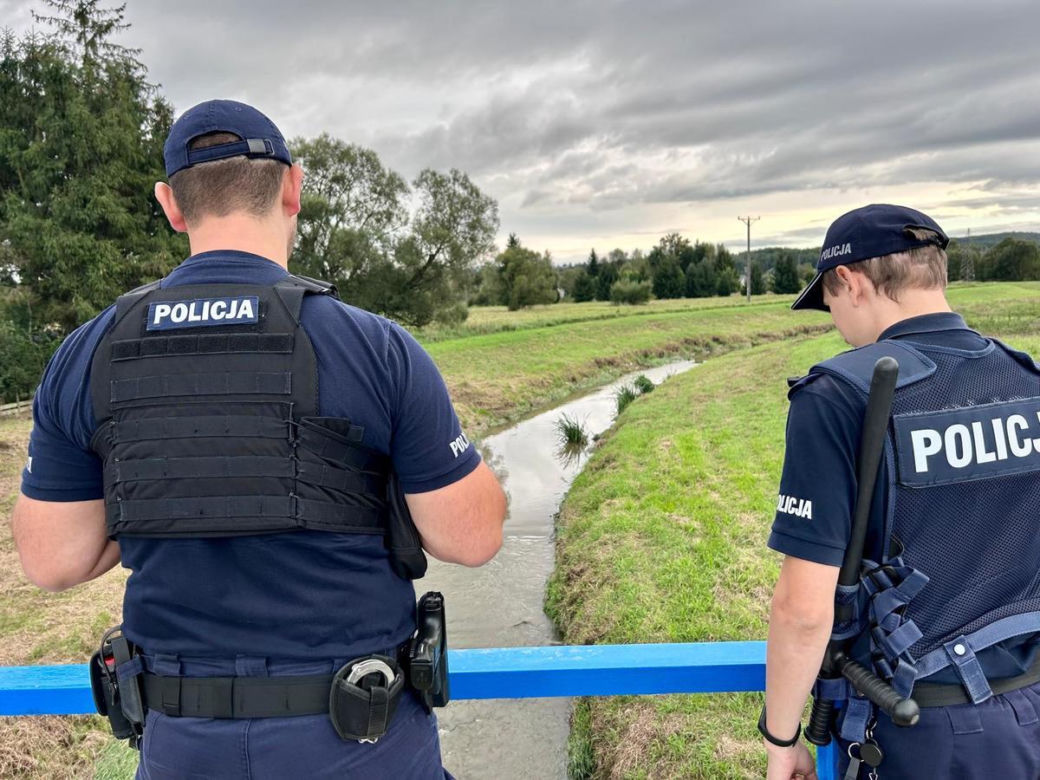 Podkarpaccy policjanci monitorują rzeki w regionie