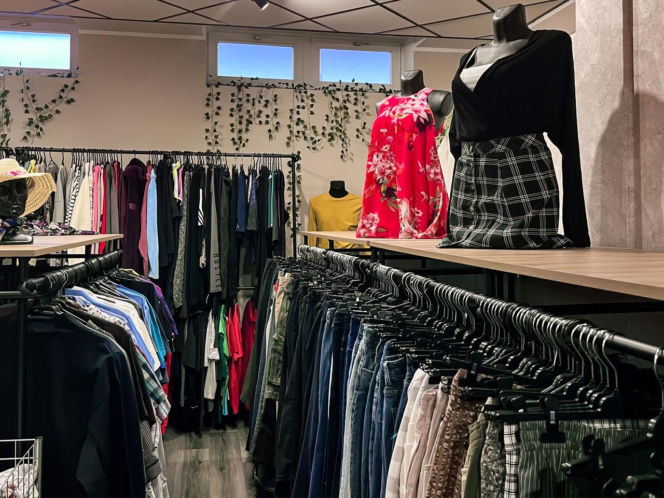 Wiosenne odświeżenie szafy? Stwórz swój wymarzony look w Zielonym Manekinie!