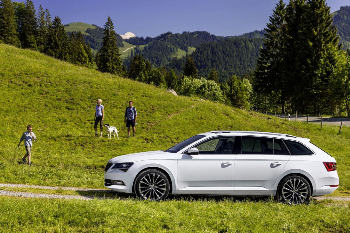 Nowa Skoda Superb Combi