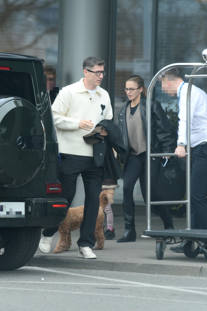 Lewandowscy przylecieli do Polski na święta