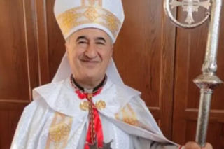 Biskup ukradł milion z tacy i wydał w domu publicznym