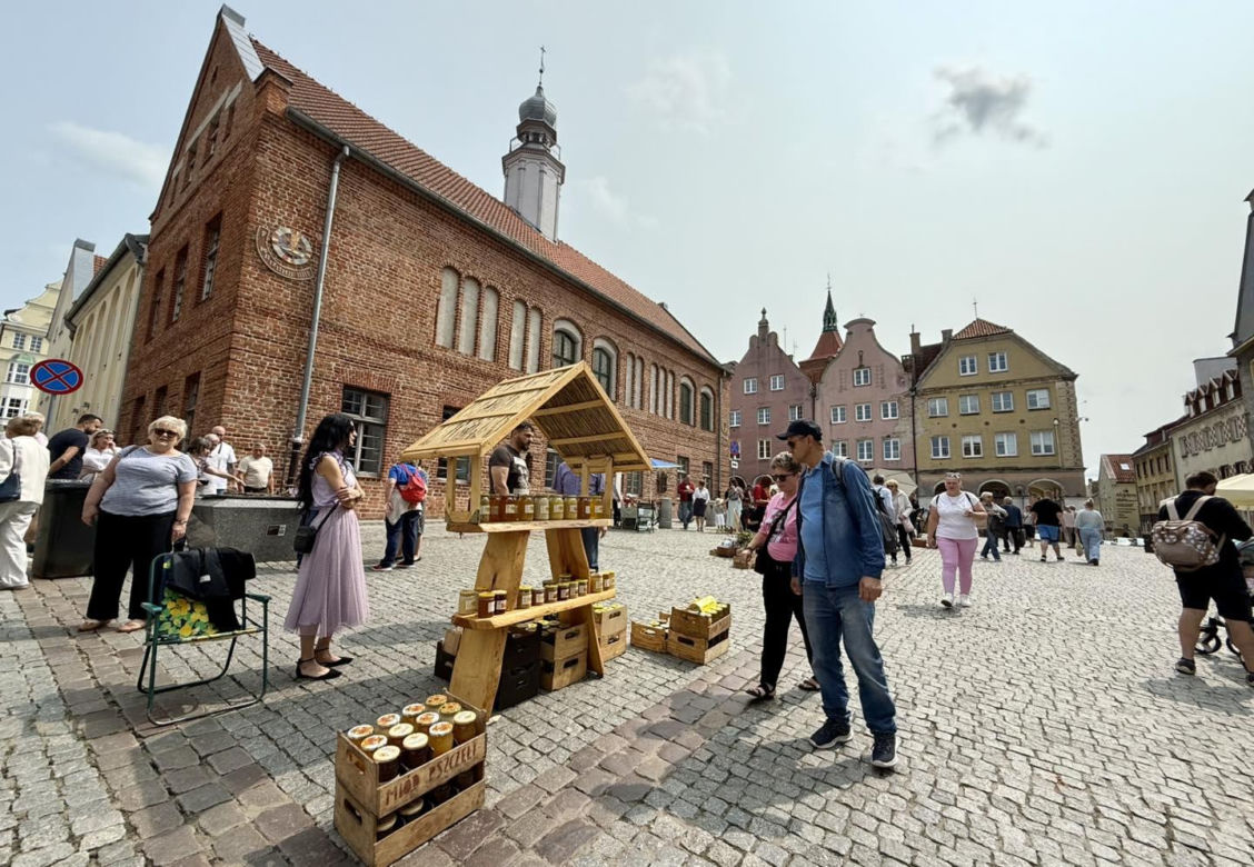 Stare Miasto w Olsztynie odżyło. Tak wyglądało niedzielne targowisko. Zobacz zdjęcia!