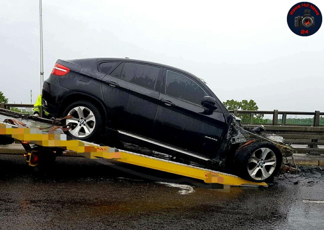 Pożar BMW na Moście Północnym